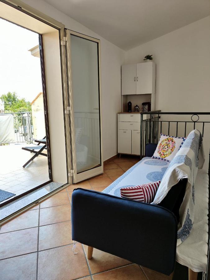 Limoncello Apartment จีอาร์ดีนี นักซอส ภายนอก รูปภาพ