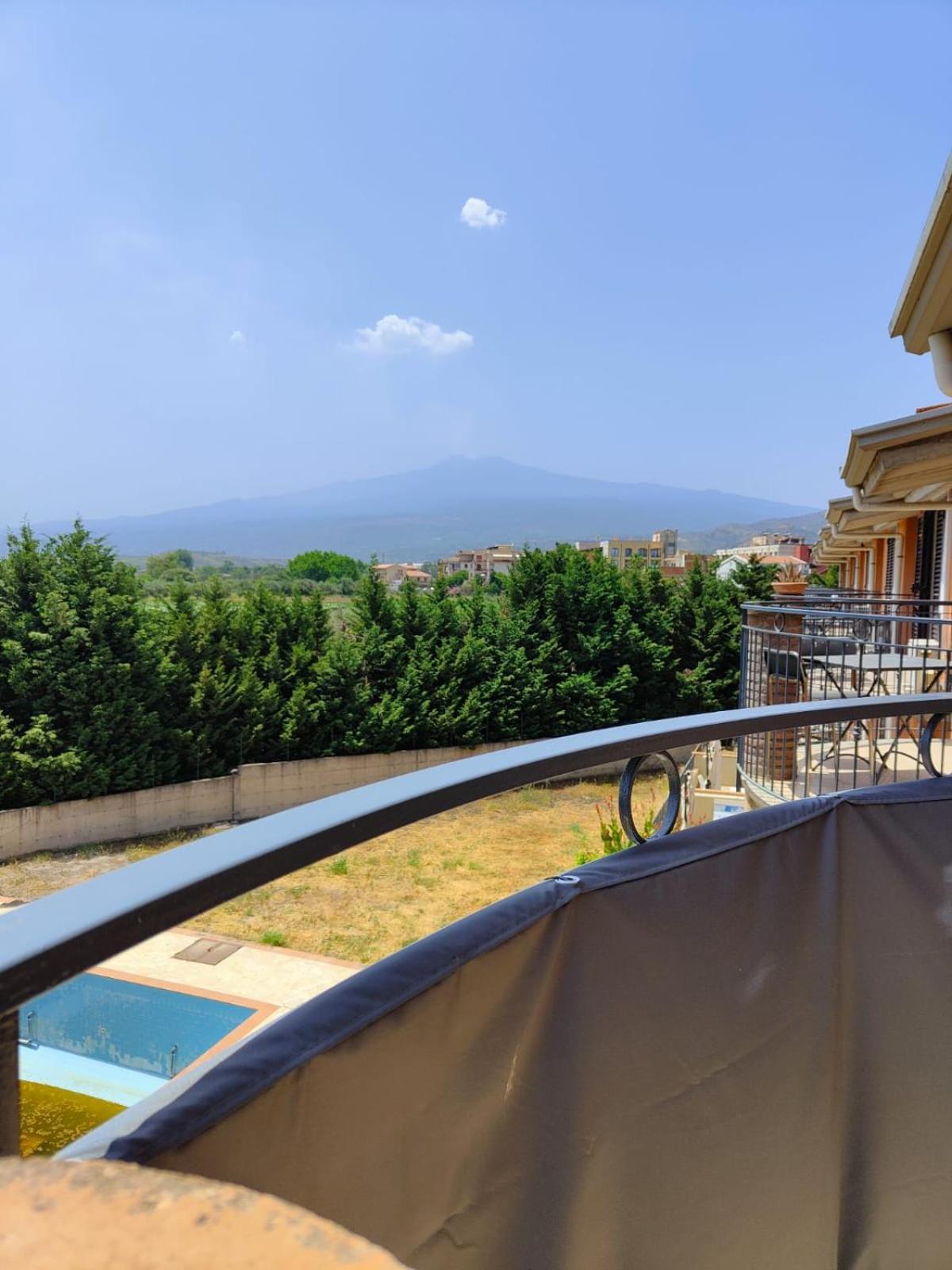 Limoncello Apartment จีอาร์ดีนี นักซอส ภายนอก รูปภาพ
